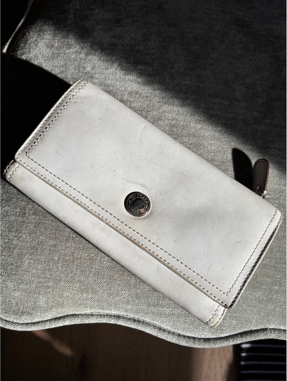 Coach White Leather Trifold Wallet with Chocolate Brown Interior